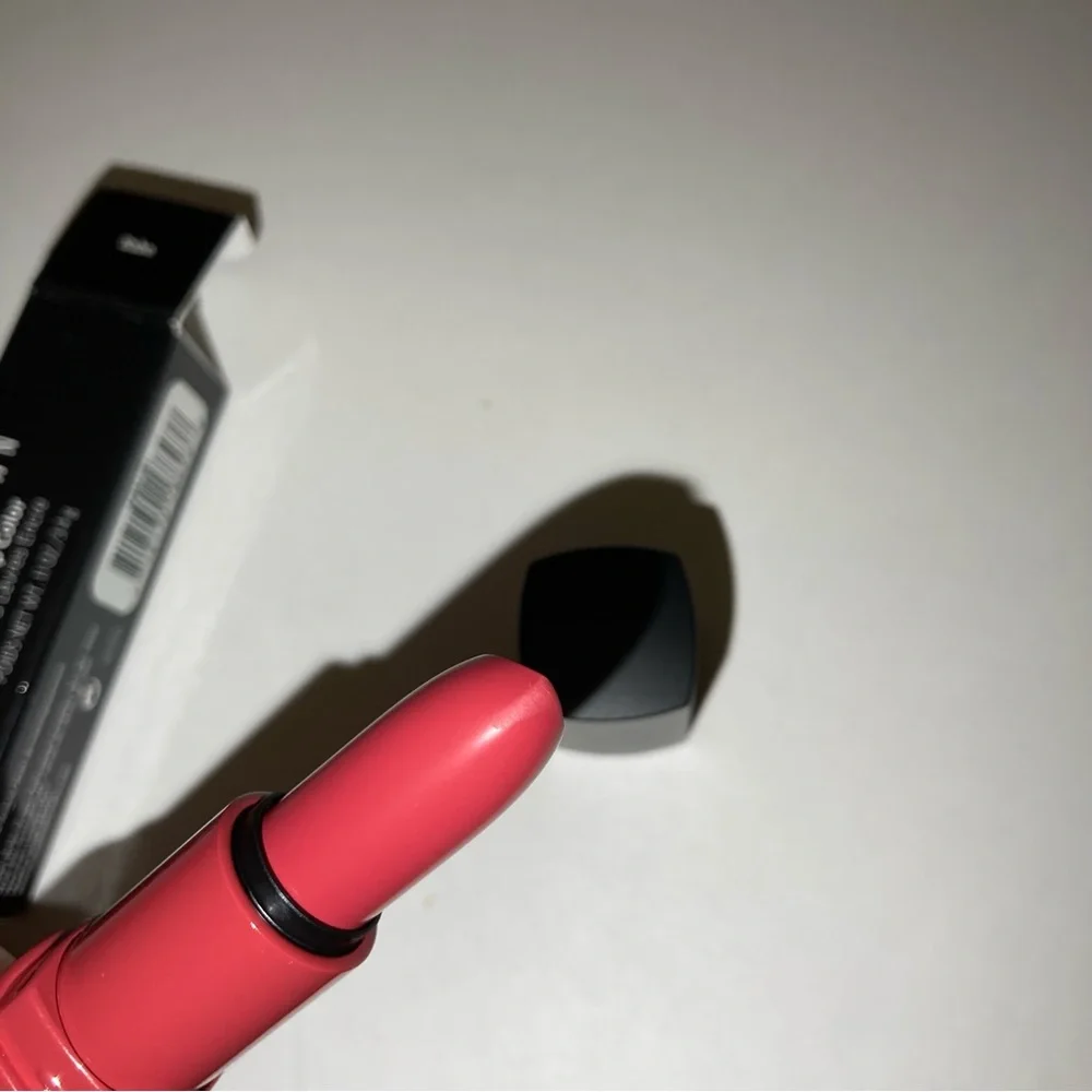 Bobbi brown lipstick